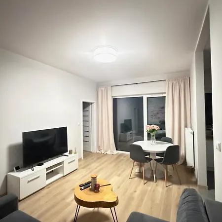 Apartamento Komfortowy Self Check-in 3 Sypialnie & 2 Miejsca Parkingowe