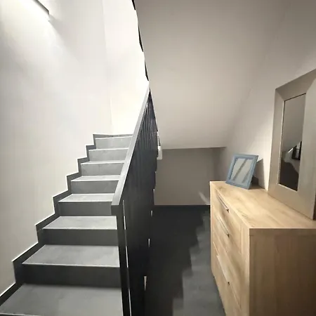 Komfortowy Podolany 3 Sypialnie & 2 Miejsca Parkingowe Познань