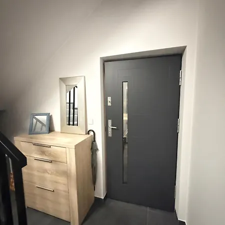 Апартаменты Komfortowy Podolany 3 Sypialnie & 2 Miejsca Parkingowe Познань