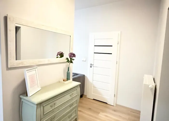 Komfortowy Podolany 3 Sypialnie & 2 Miejsca Parkingowe Познань